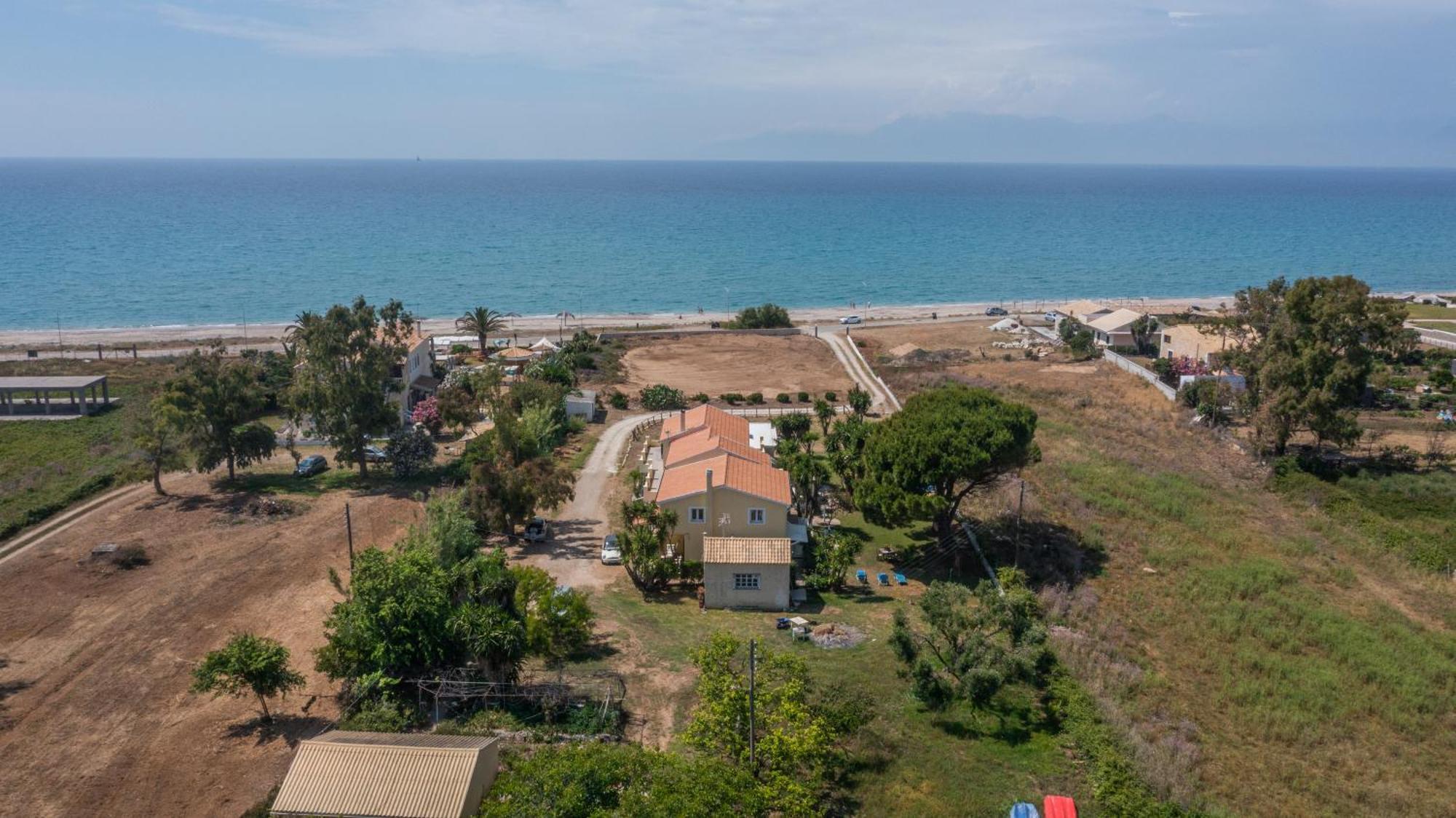 Lazaris Apartments Almiros Beach Exteriör bild